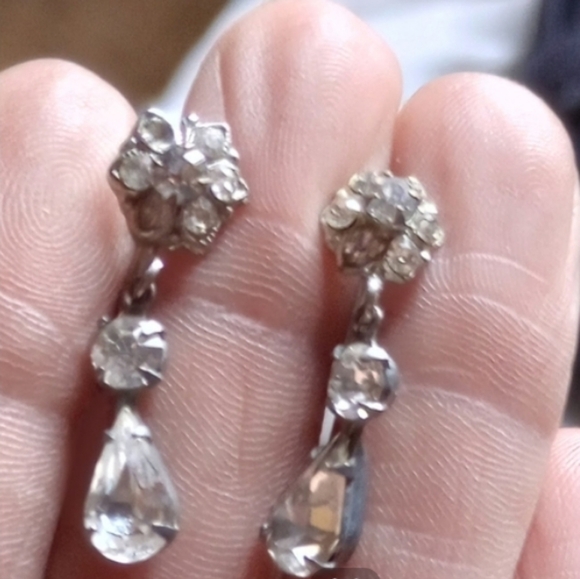 Coro Silver and Crystal Floral Drop Earrings,Screwback - Picture 3 of 4